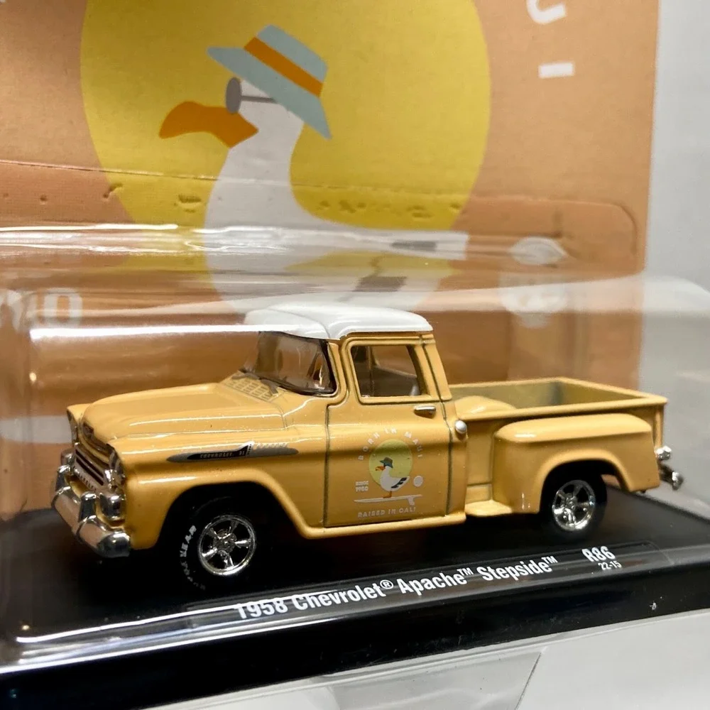 M2 Machines 1958‎ Chevrolet Apache Stepside R86 Born In Maui Raised In Cali 2023